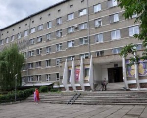 Породілля задушила дитину і сховала у коморі