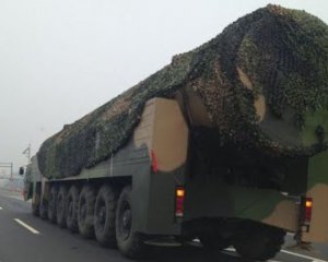 Китай вивів балістичні ракети на кордон із Росією - ЗМІ