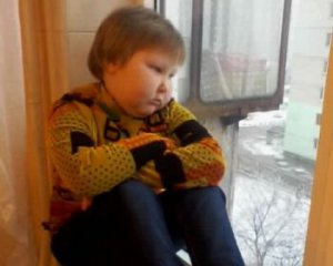 7-річна дівчинка мріяла ходити до школи