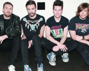 Группа Bastille после церемонии Brit Awards-2017 отправится в Киев