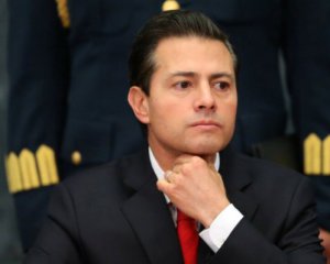 Президент Мексики отказался от встречи с Трампом