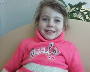 4-летней Оксане Ильницкий срочно нужно оперировать порок сердца