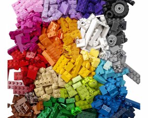 Компанія Lego створила соцмережу для дітей