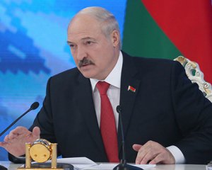 Лукашенко назвал Майдан позором украинского народа