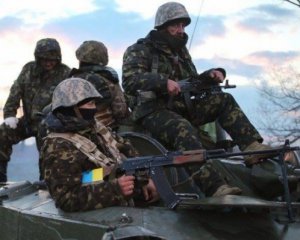 У Порошенко прокомментировали возможность введения военного положения