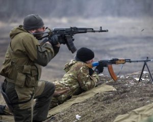 Бойовики розігнали пострілами донеччан, які хотіли їм завадити