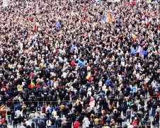 Румуни протестують: чверть мільйона людей вийшли на вулиці