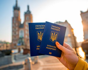 Журналіст розповів, коли в ЄС розглянуть механізм призупинення безвізу для України