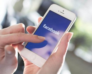 Встановили, як Facebook впливає на людину