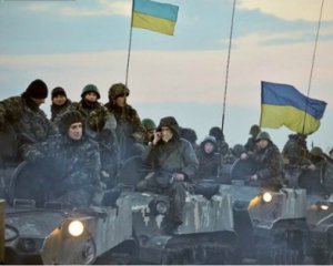 Украина способна защитить себя от любого агрессора - Порошенко