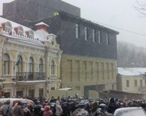 Roshen не дали "доопрацювати" будівлю театру на Подолі