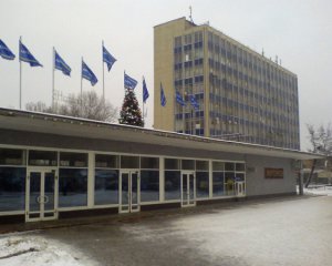 Авіалінії Антонова змінюють прописку