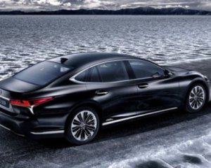 Lexus представит новый гибрид