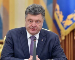 Порошенко обіцяє вирватись із чіпких лап двоголового російського орла