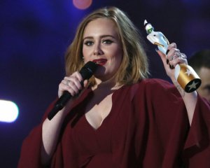 Британская певица получила награду "за глобальный музыкальный успех"
