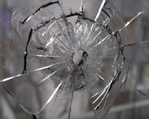 Неизвестные обстреляли роддом