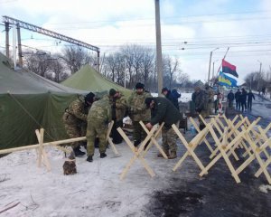 Учасники торгової блокади відмовилися від переговорів з Гройсманом