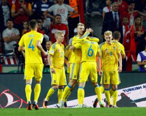 Сборная Украины отказалась от товарищеского матча
