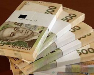 У чоловіка вкрали 1 млн грн перед входом у банк