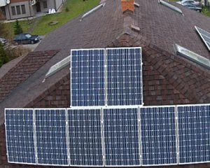 Городянин створив власну сонячну електростанцію