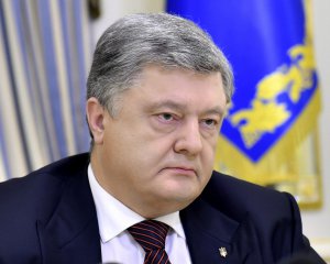 Порошенко отстранился от суда над главным налоговиком