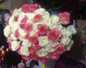Підліток украв 76 троянд, щоб подарувати подрузі