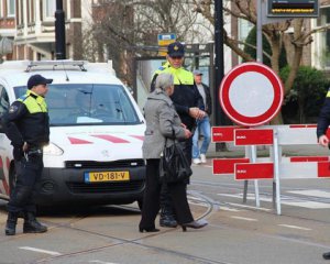 Турецкого министра не пропустили в генконсульство в Нидерландах