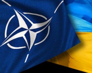 Скільки українців підтримують вступ до НАТО