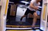 Шалені перегони: чоловік обігнав потяг метро