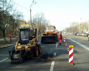 Київавтодор розповів, де прокладуть новий асфальт