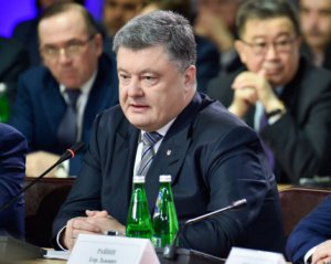 &quot;Влада гроші не краде&quot; - що сказав Порошенко на початку тижня