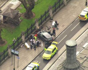 Теракт в Лондоне: погиб полицейский