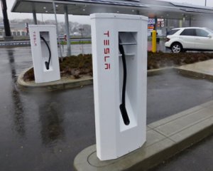 В стране может появиться завод Tesla