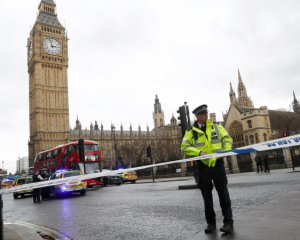 Теракт в Лондоне совершил уроженец Британии, за которым охотились спецслужбы