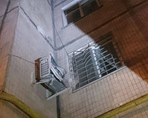 Смертельное селфи: женщина выпала из окна 8 этажа