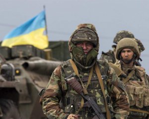 &quot;Герої не у підручниках, а за сотні кілометрів у бліндажах&quot; - 8 думок про перейменування шкіл