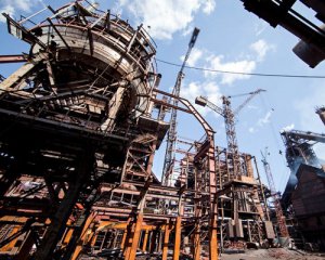 Захарченко приказал уничтожить Енакиевский металлургический