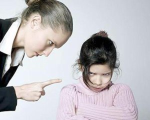 Жорстке поводження змушує дітей швидше дорослішати