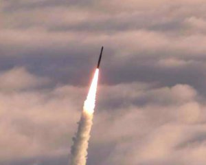 КНДР запустила балістичну ракету в напрямку Японського моря