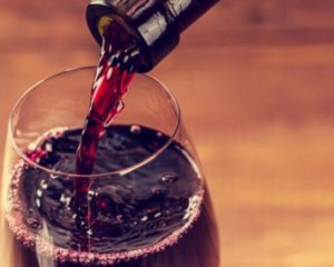 Вино покращує роботу мозку - вчені
