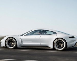 Audi и Porsche будут разрабатывать электрокары