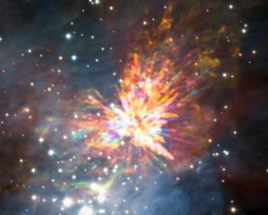 Ученые сфотографировали взрыв двух звезд