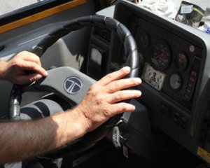 Водій "викинув" інваліда з маршрутки: у потерпілого травми голови
