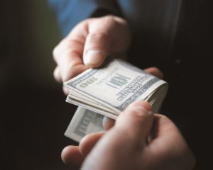 Украина поднялась на первое место в рейтинге бизнес-коррупции