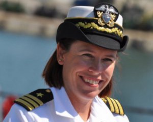 Трамп поблагодарил женщину-капитана за удар по Сирии