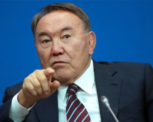 Казахстан переходить на латиницю