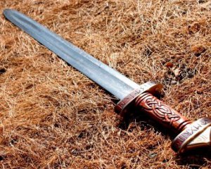 Ученые объяснили для чего викингам нужны были мечи