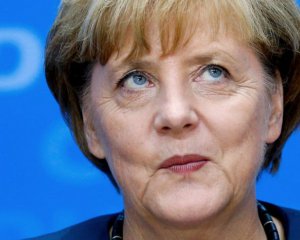 Меркель передала досье на Путина британским спецслужбам - СМИ