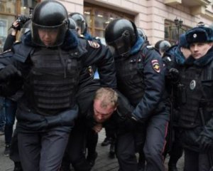У Петербурзі поліція затримала 30 протестувальників