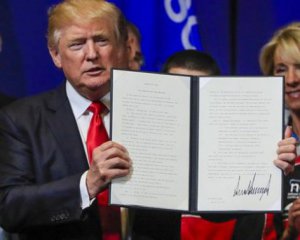 Президент США подписал патриотический указ